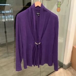 5 for $15 Jones NY Chain Closure Sweater size L